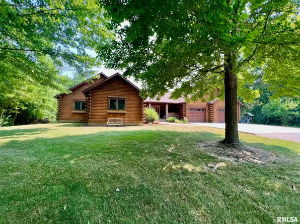 16578 Grandview Dr, Petersburg, IL 62675