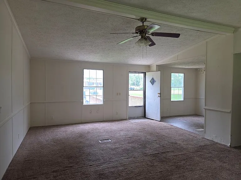 381 Hill Loop Rd — Photo 3