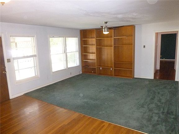 4th image of 509 W Crestland Dr