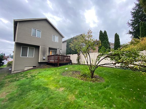 3rd image of 2120 NE 137th Ct