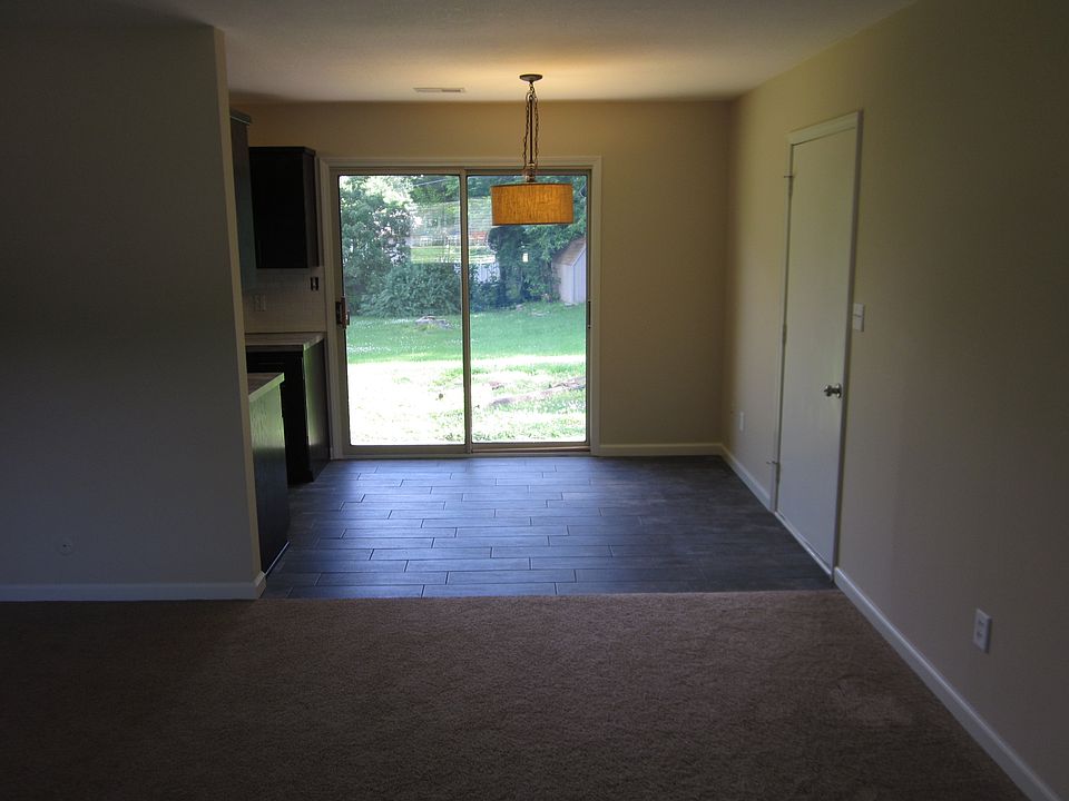 2nd image of 1613 Kenwood Dr