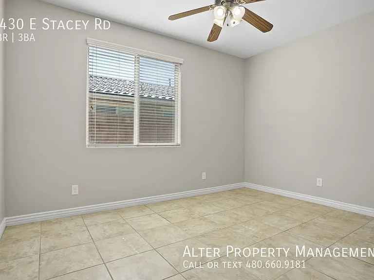 2430 E Stacey Rd — Photo 6