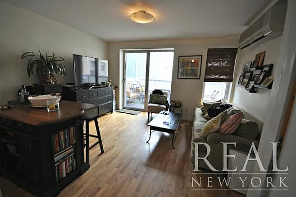 Rented by REAL New York | media 27