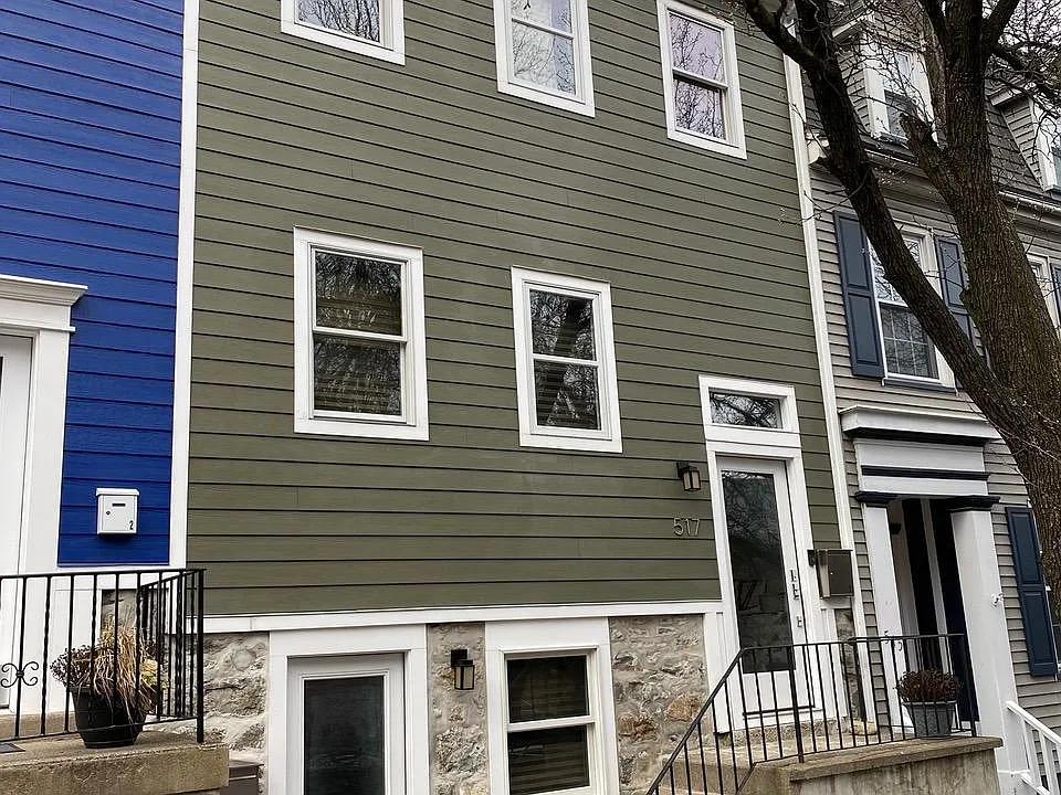 517 Ferry St #2