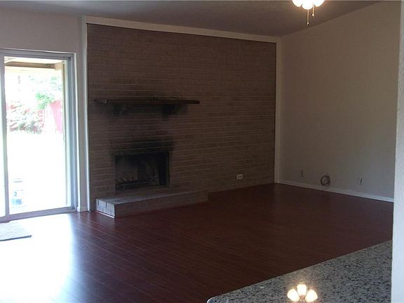 4th image of 2504 Jo Lyn Ln