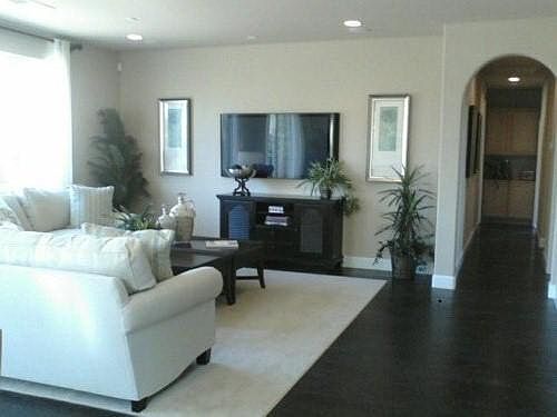 1st image of 131-2465 Aberdeen Ct