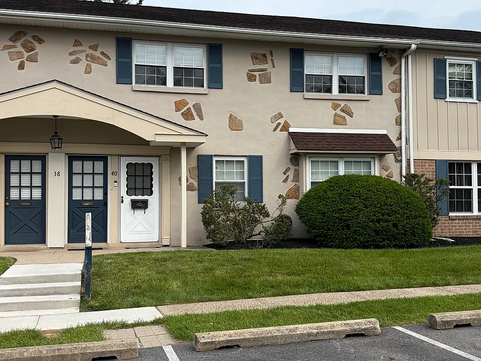 38 Kearney Dr