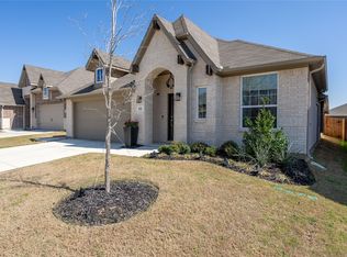 935 Crockett St, Aubrey, TX 76227