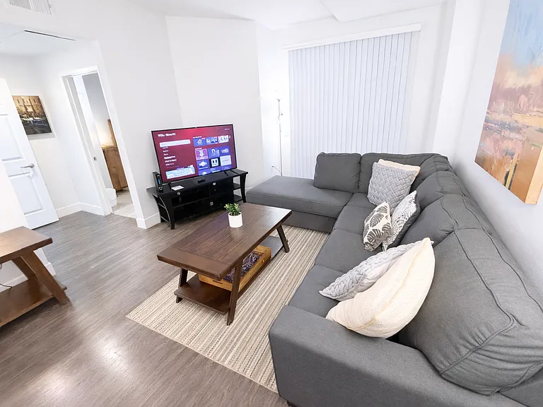 10740 Wilshire Blvd #125 — Photo 10