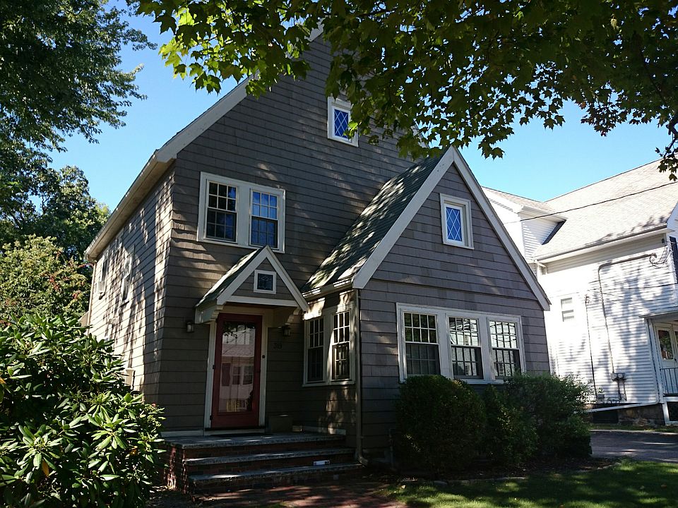 319 Park St, West Roxbury, MA 02132 Zillow