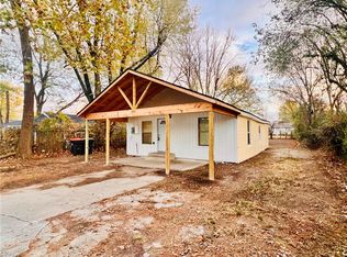 401 Charles Ave, Springdale, AR 72764