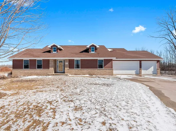 W5034 Birchwood Dr, Sherwood, WI 54169