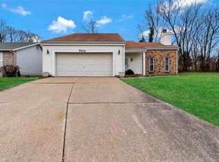 703 Briarwood Ter, Lake Saint Louis, MO 63367