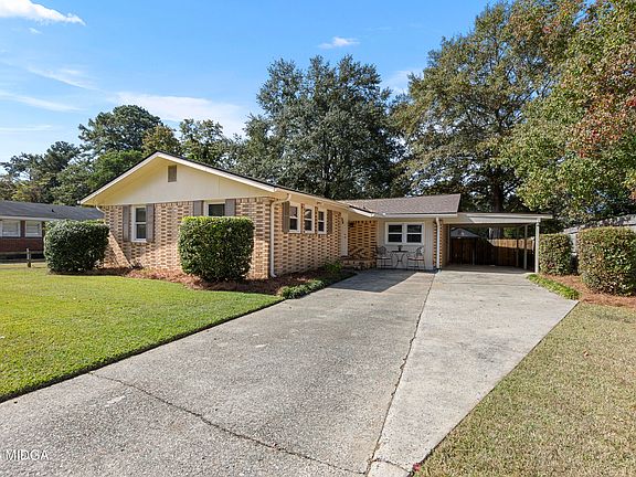 2nd image of 103 Victor St