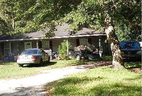 2nd image of 3805 Shamrock Ct