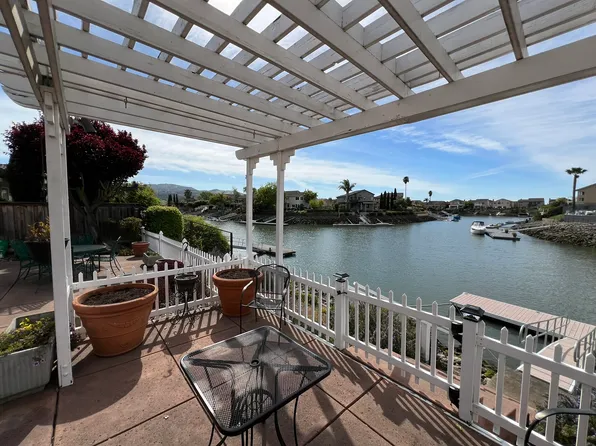 93 N Newport Dr, Napa, CA 94559