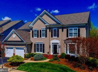 416 Long Trail Ter, Rockville, MD 20850