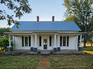 5047 E Robertson Rd, Cross Plains, TN 37049