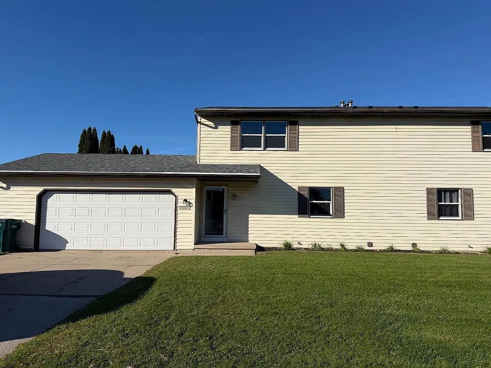 2342 W Glendale Ave