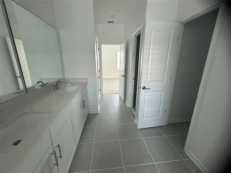 5649 Fiona Ln — Photo 14