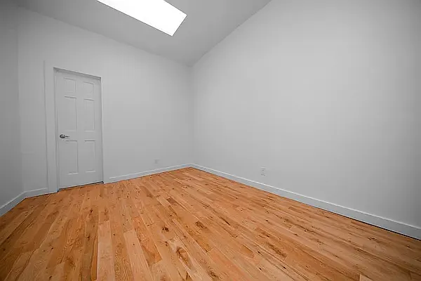 Rented by REAL New York | media 3