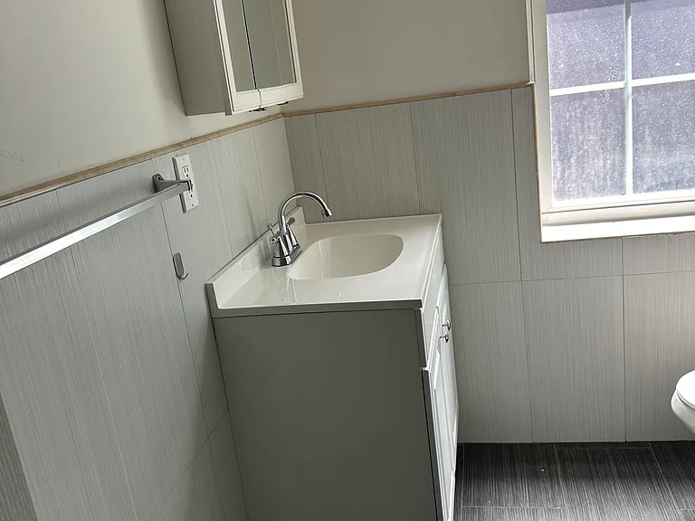 1224 Snyder Ave #2 — Photo 4