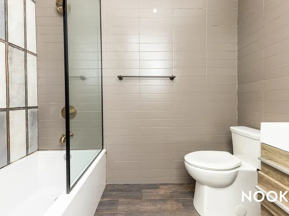 238 Pulaski Street image 3 of 15