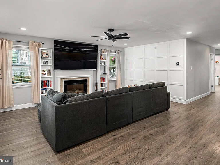 3710 Ivy Hill Ln — Photo 5