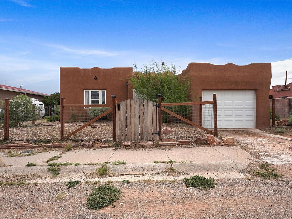 1st image of 107 Limit Ave N