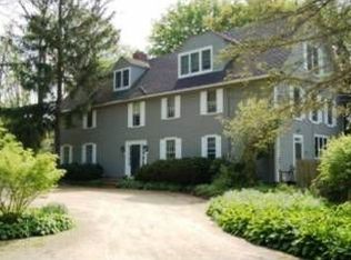 15575 W Rockland Rd, Libertyville, IL 60048