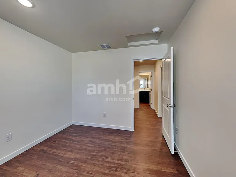 1432 N Garnet Creek Ave — Photo 20