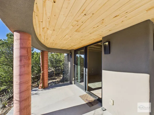 1614 City Lights St, Santa Fe, NM 87507