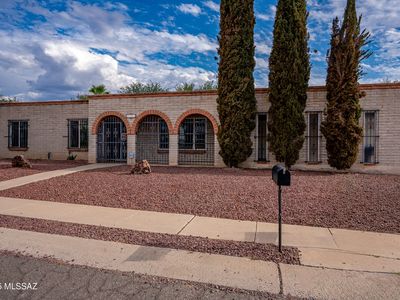 9202 E Roberto St, Tucson, AZ, 85710