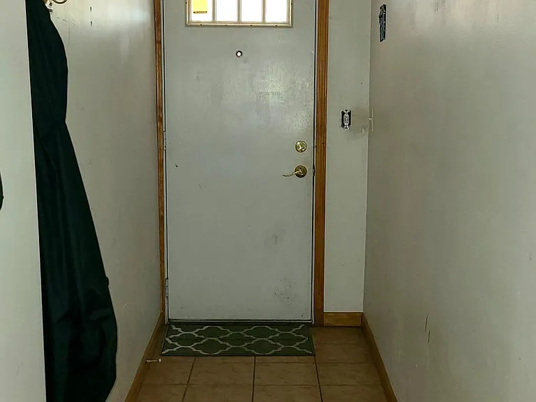 3706 W George St #1 — Photo 11