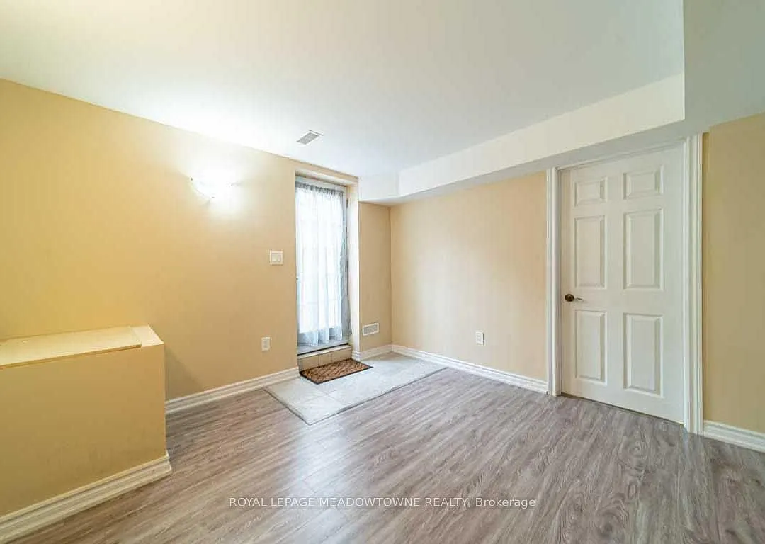 1 bed, $1,680 — Photo 2
