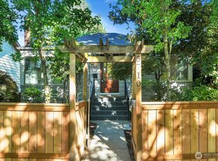 6710 Flora Ave S, Seattle, WA 98108