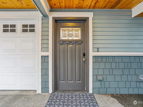 1424 NW 62nd Street #B, Seattle, WA 98107
