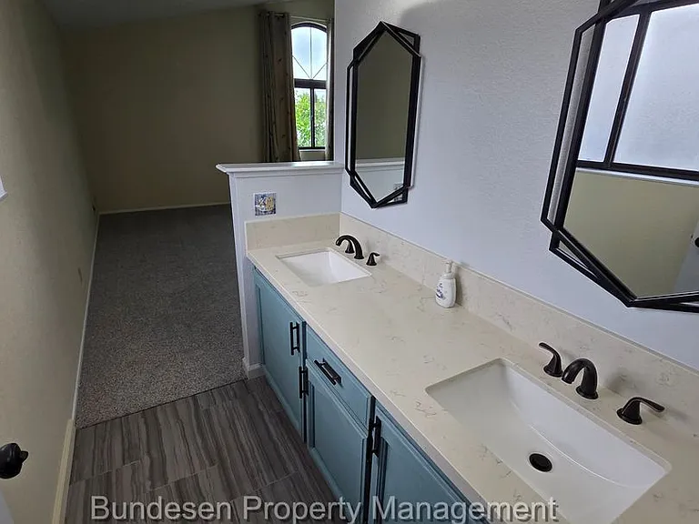 7453 Maximillian Pl — Photo 16