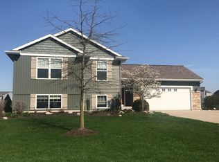 2532 Black Brook Dr, Zeeland, MI 49464