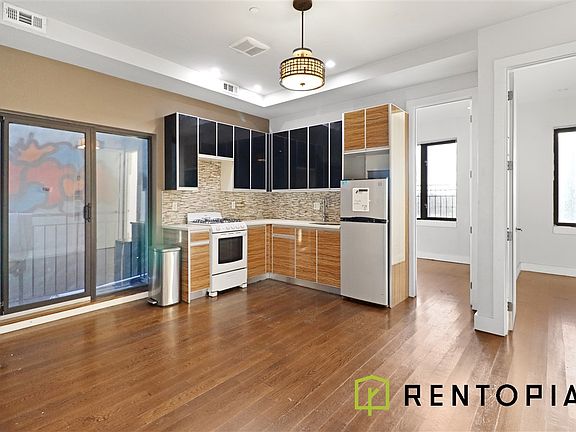 2nd image of 17 Troutman St #2I