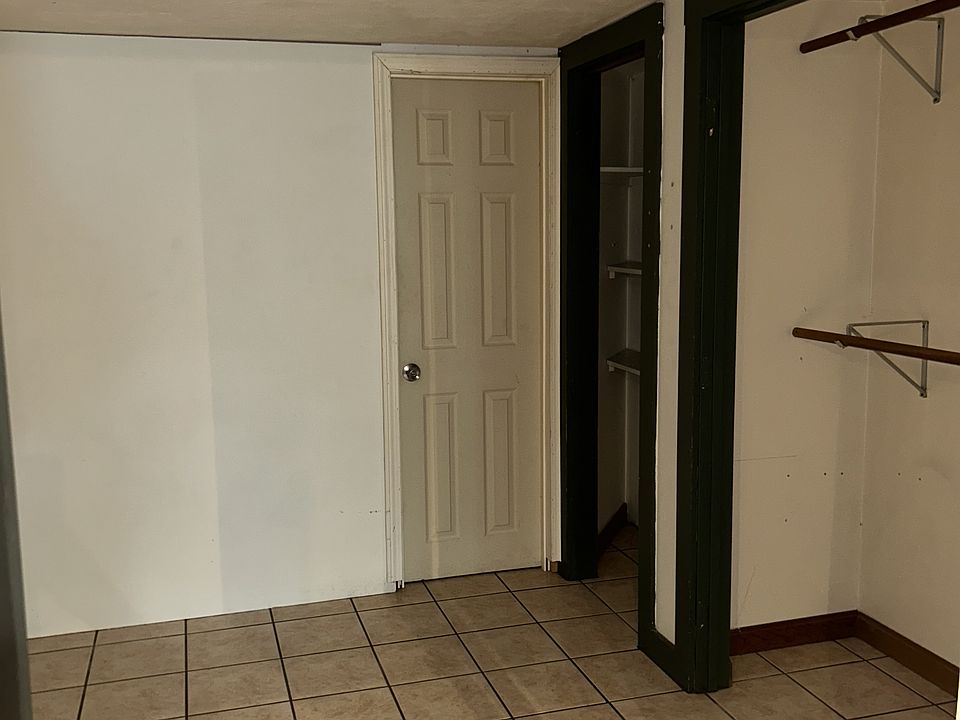 Building Photo 3
