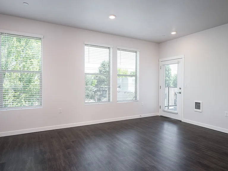 Discover Elevated Living at The Vaughn. Two Months Of Free Rent - And Free Parking! — Photo 7