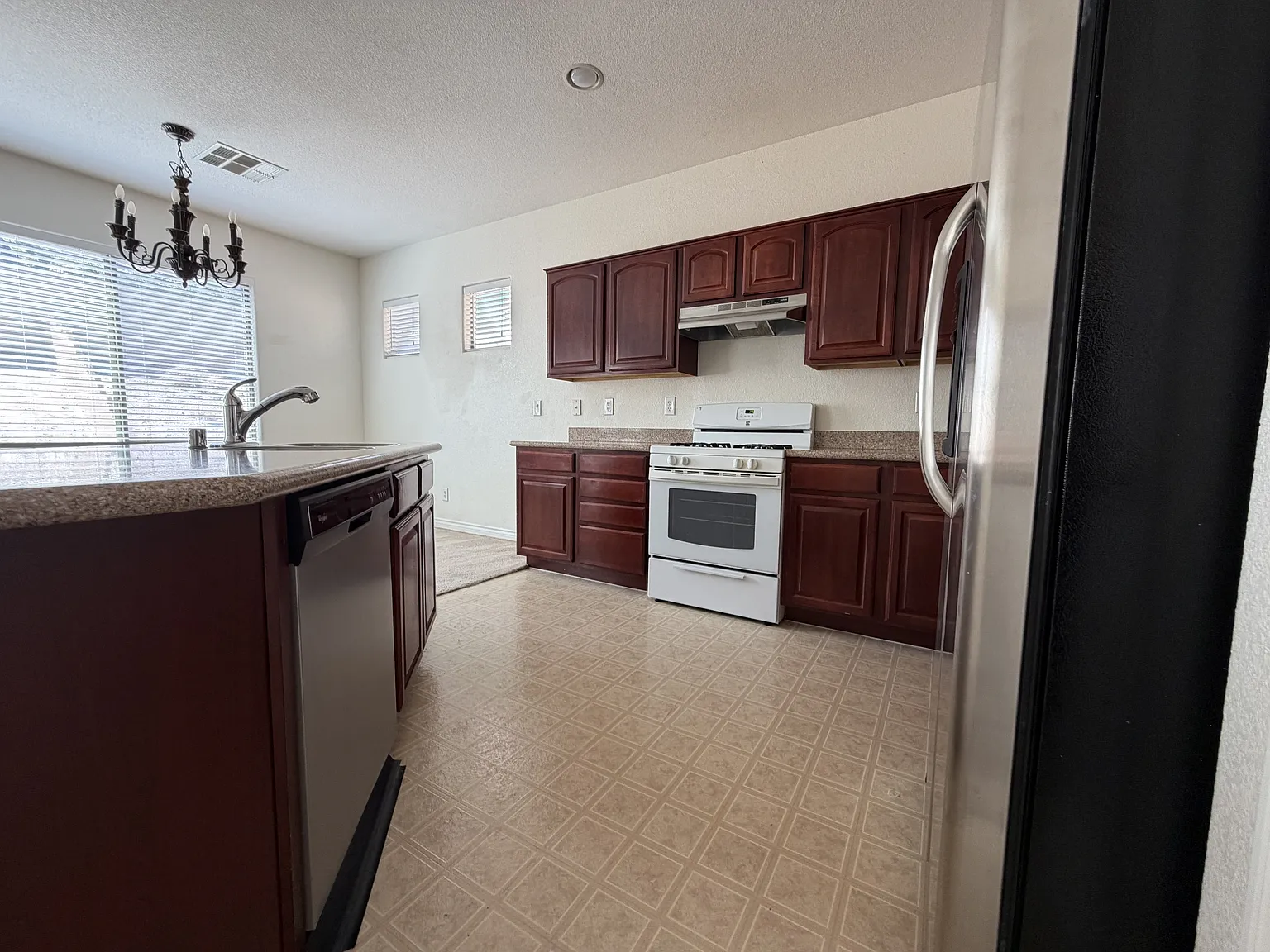Killington St - 4723 - 1 — Photo 1