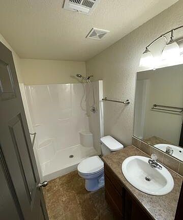 3rd image of 301 E Main St