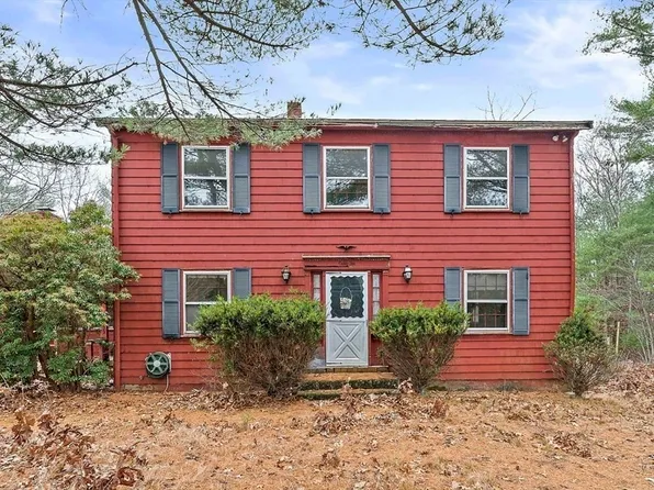 86 Barouche Dr, Marshfield, MA 02050