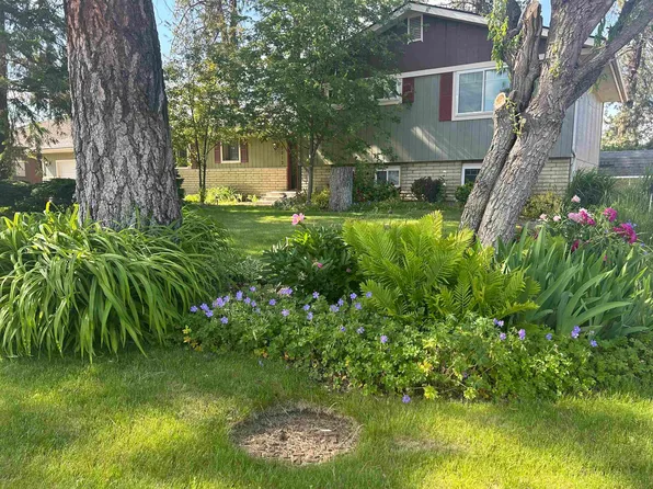 7012 W Johannsen Ave, Nine Mile Falls, WA 99026