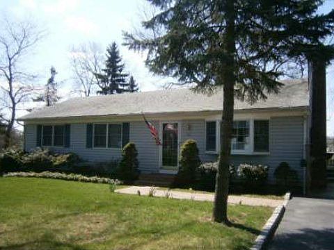 1st image of 118 Lou Ave