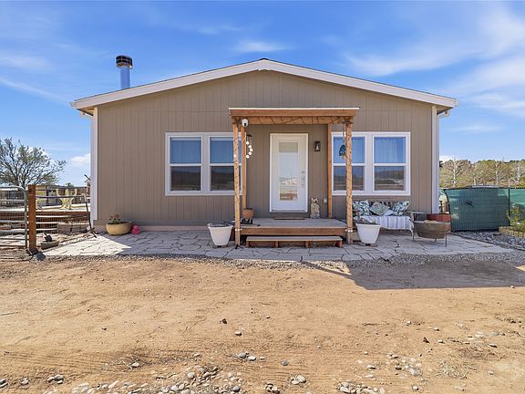 4th image of 1241 Arrowhead Ranch Rd