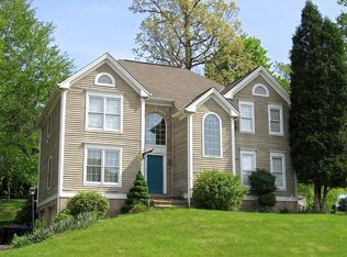 217 Elmhurst Cir, Cranberry Township, PA 16066
