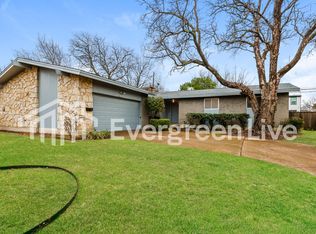 9538 Vinewood Dr, Dallas, TX 75228